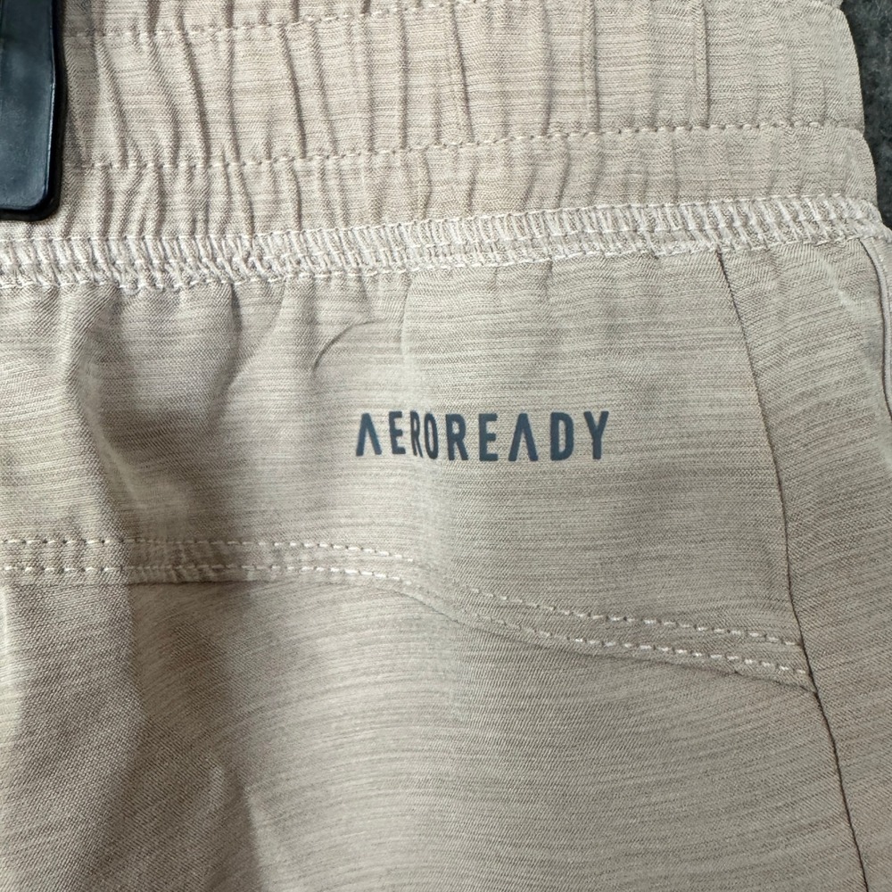 Adidas Women's 2XL HTHR WVN Pacer Training Shorts‎ Wonder Taupe Aeroready - Picture 2 of 11
